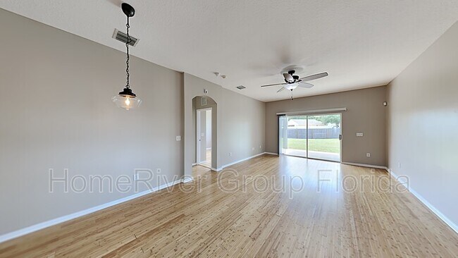 Building Photo - 24543 Siena Dr