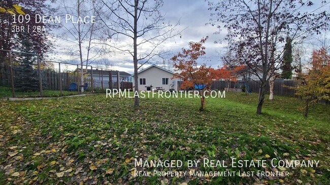 Building Photo - Remodeled Two Bedroom Two Bath Home with O...