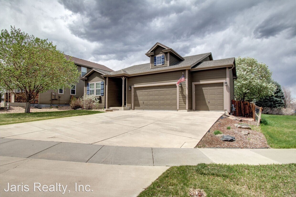 5 br, 3 bath House 17077 Blue Indigo Lane House for Rent in Parker