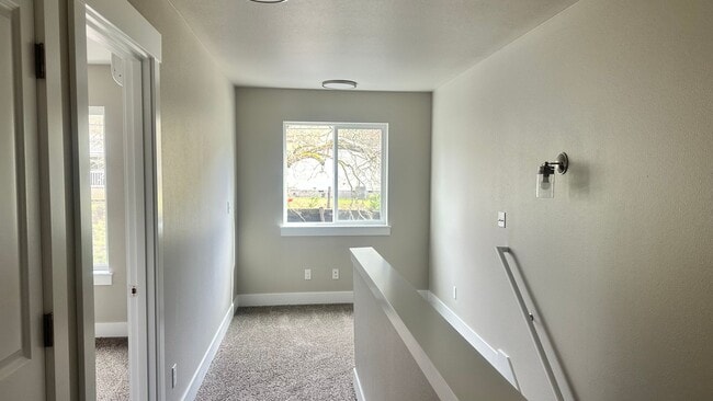 Building Photo - lard06