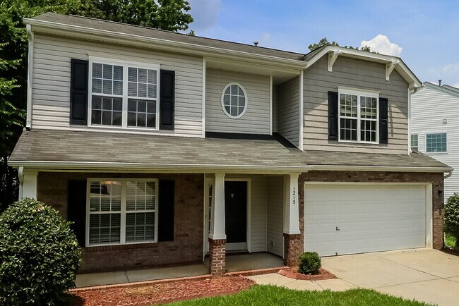 Foto del edificio - 1215 Ben Livingston Rd