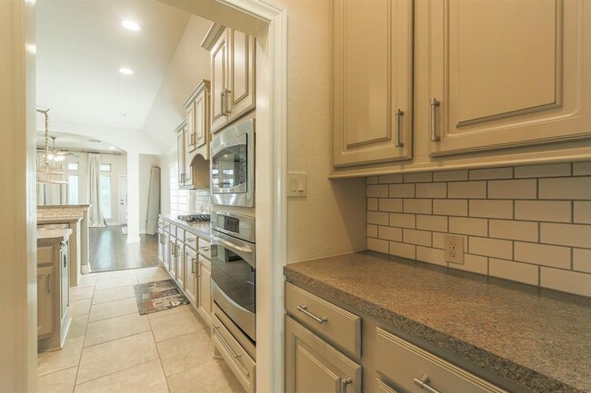 Foto del edificio - Royal Ridge Drive, Pearland, TX 77584 - 3 ...