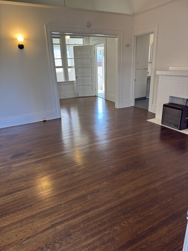 Building Photo - 410 N Euclid Ave