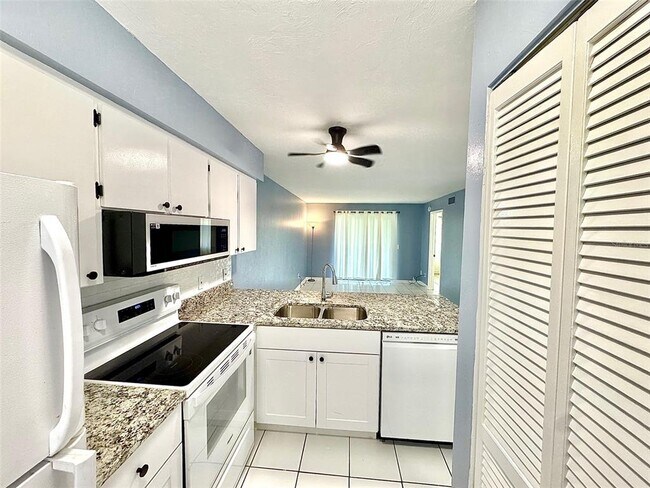 Building Photo - 22523 Westchester Blvd