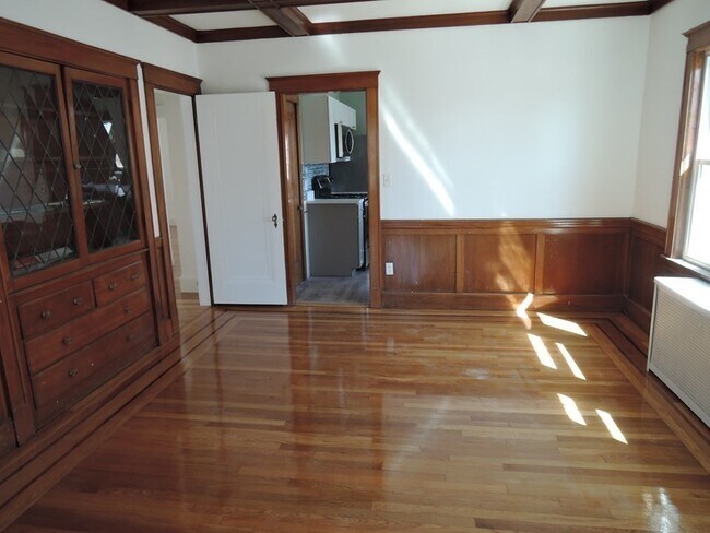 Building Photo - 11 Richwood St
