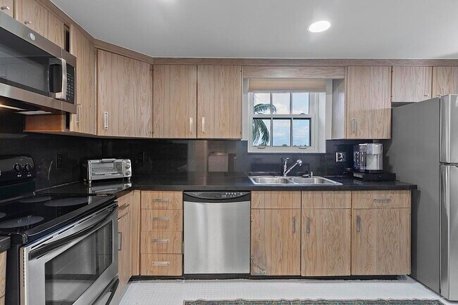 Foto del edificio - 3475 S Ocean Blvd