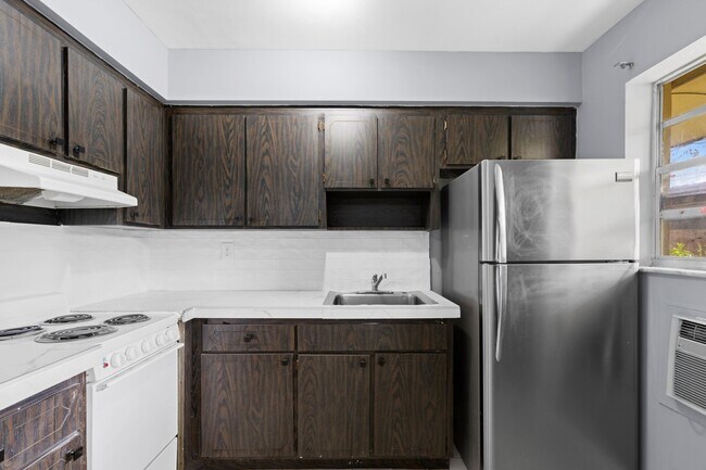 Foto del edificio - 6125 SW 48th Ct