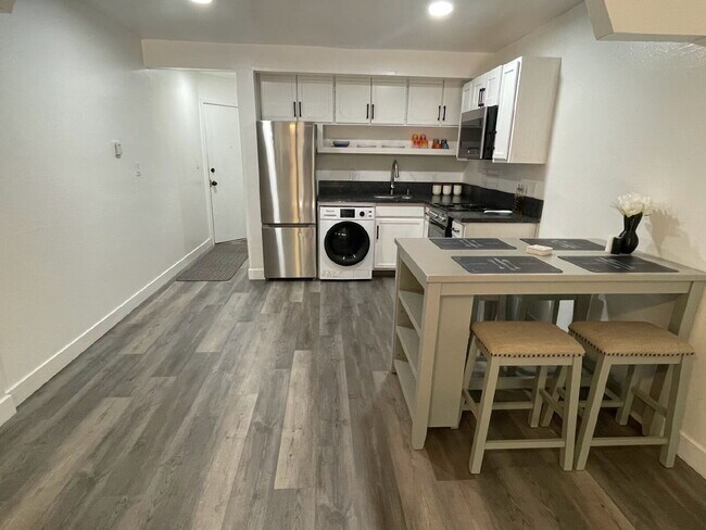 Foto del edificio - Newly remodeled studio in Lake Tahoe!