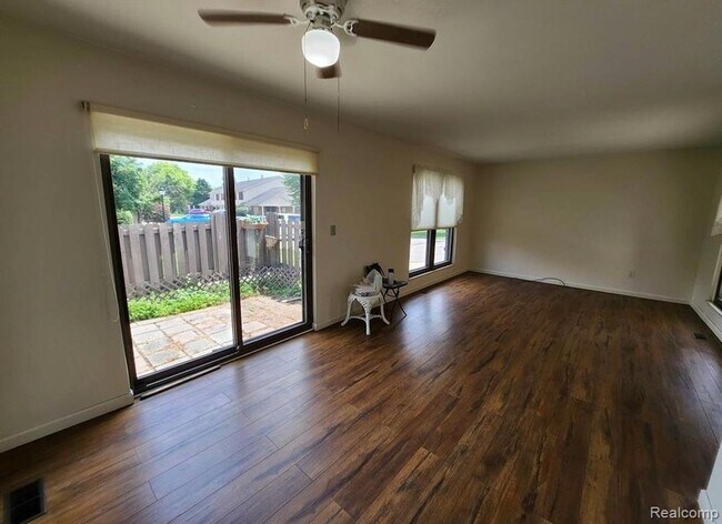 Foto del edificio - 31573 Green Meadow Ln