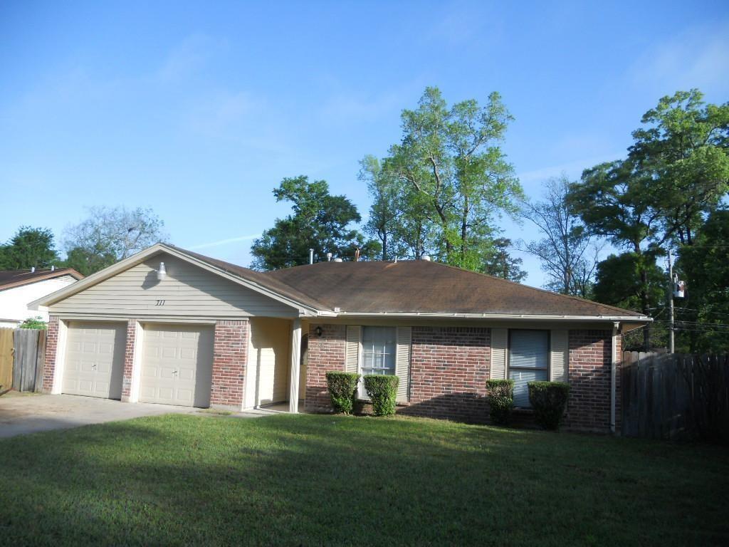 711 Cherry Valley Dr, Huffman, TX 77336 House for Rent in Huffman, TX