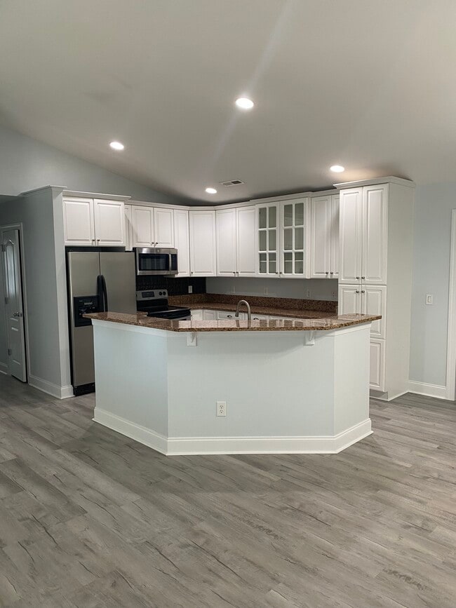 Building Photo - 112 Northbrook Dr