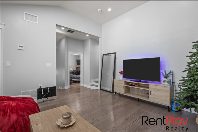 Foto del edificio - 517 Country View Dr