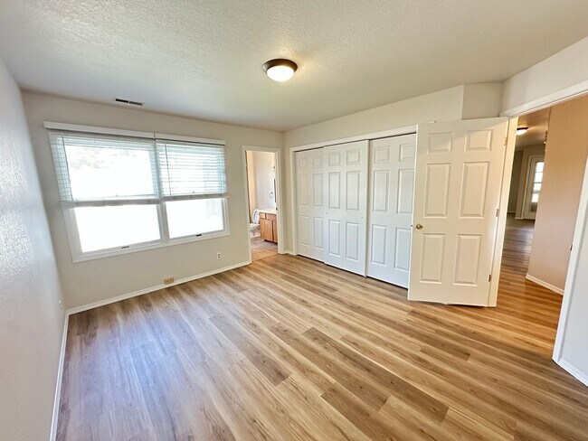 Foto del edificio - Beautiful 2 bed/2 bath condo in Hayden, ID...