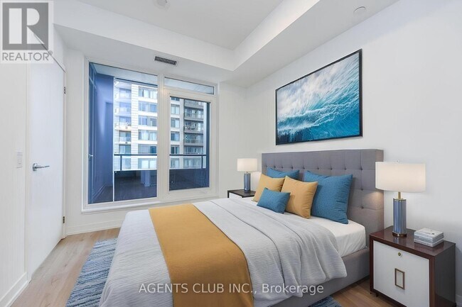 Building Photo - 395 Square One Dr