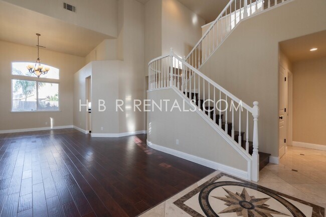 Foto del edificio - 422 Meyenberg Ave