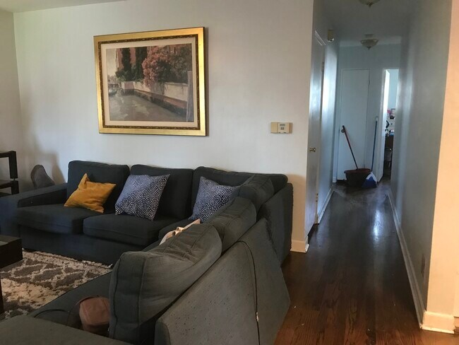 Foto del edificio - 5004 Lee St