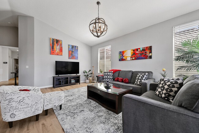 Foto del edificio - 76747 Minaret Way