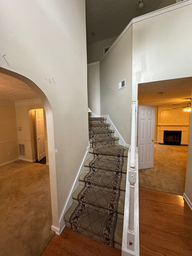 Foto del edificio - Room in House on Tara Bend