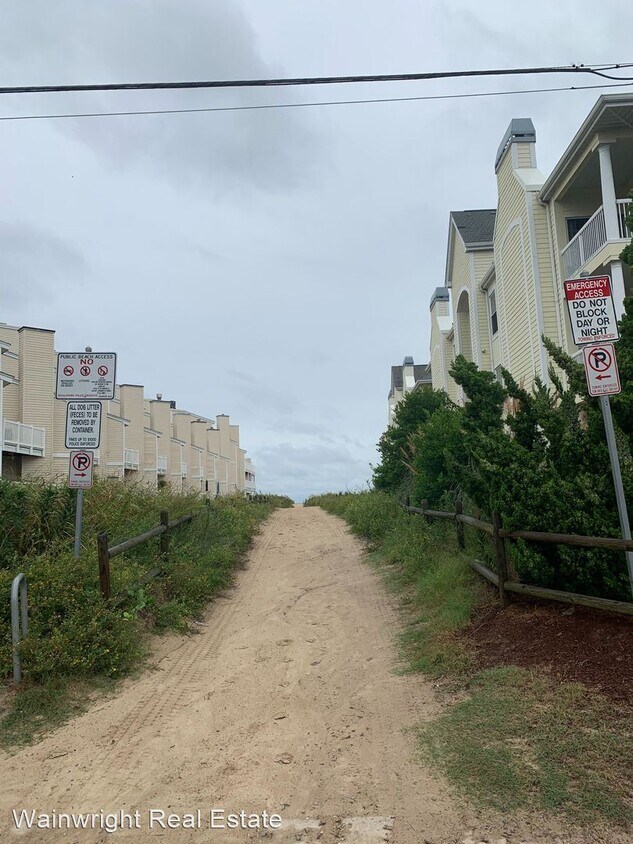 Primary Photo - 2 br, 1 bath House - 3235 Page Avenue #6