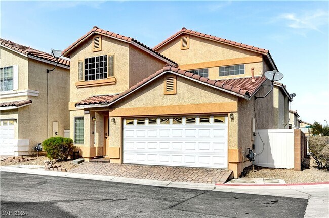 Building Photo - 7252 Vinca Rd