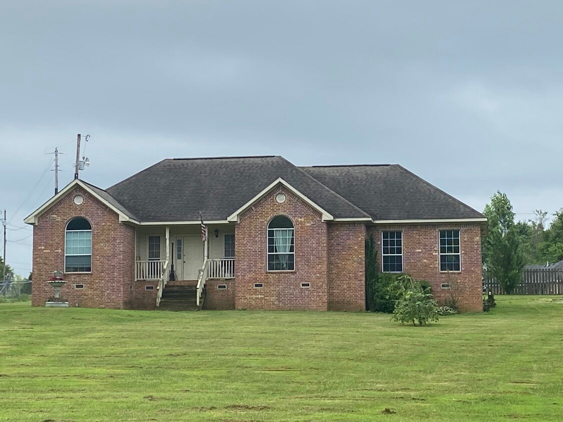 Building Photo - 2299 Floyd Rd