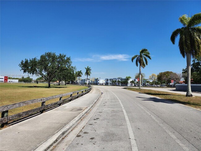 Foto del edificio - 6251 SW 131st Ct