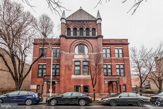 Building Photo - 511 S Bond St