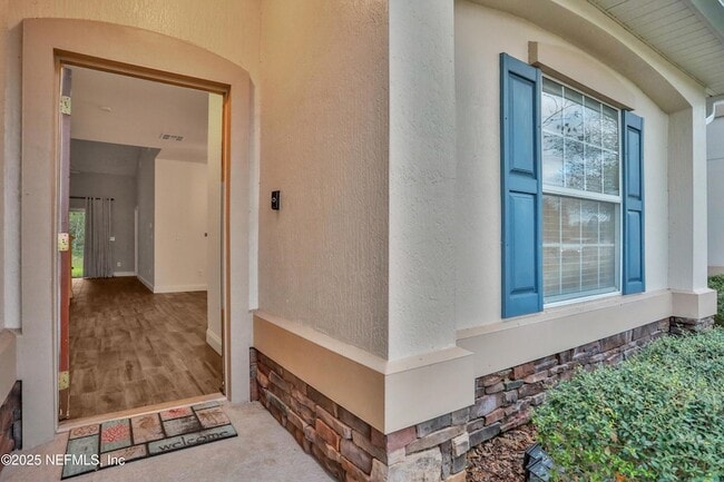 Building Photo - 336 Wooded Crossing Cir