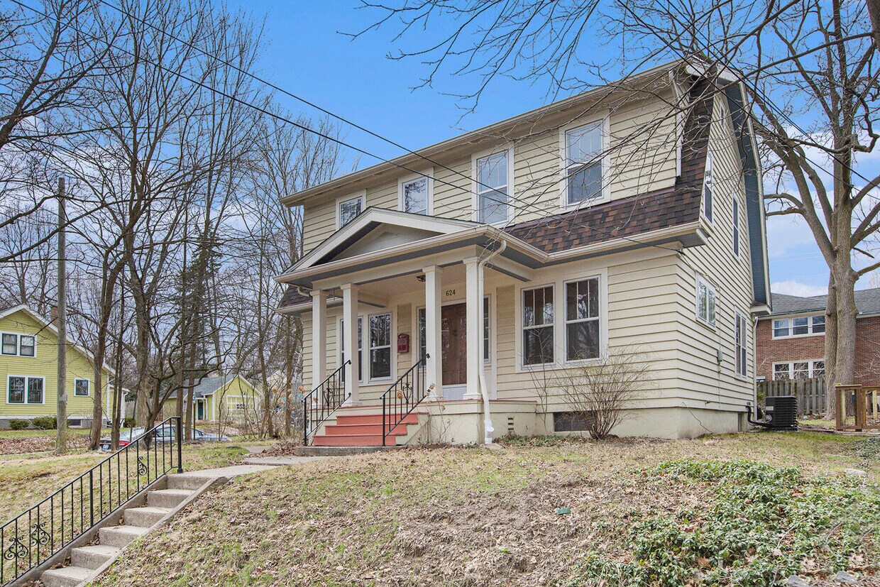 Primary Photo - 624 5th St