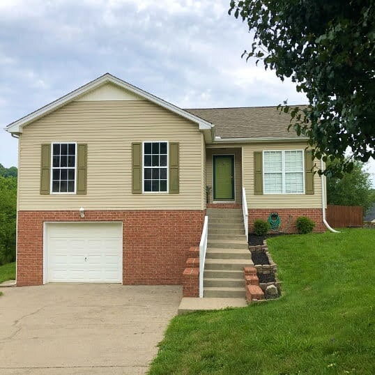 Updated Goodlettsville Home | 3BR with Deck, Fenced Yard & W/D Included - Updated Goodlettsville Home | 3BR with Deck, Fenced Yard & W/D Included