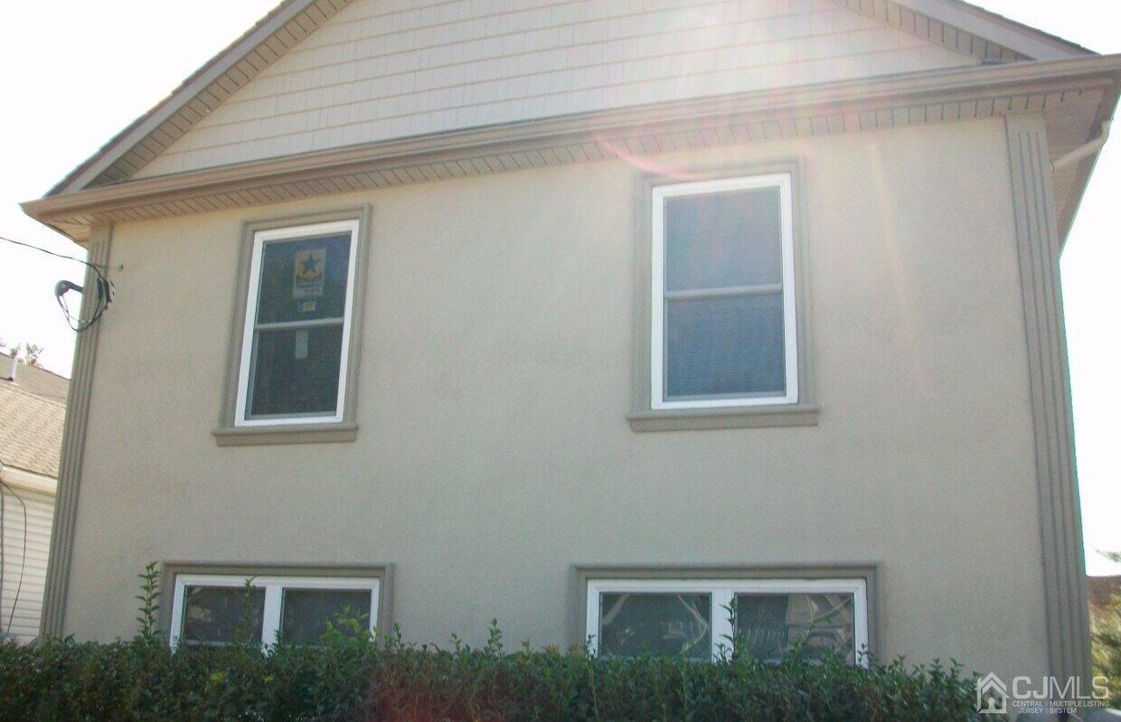 10 3rd St Unit B, Sayreville, NJ 08872 Apartment for Rent in