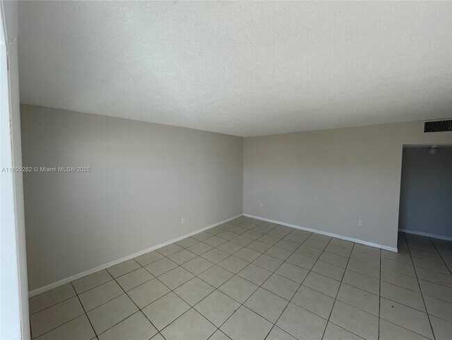 Building Photo - 651 NW 177th St