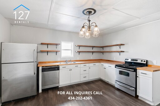 Foto del edificio - Single Family home w/ 3Beds & 1Full Bath