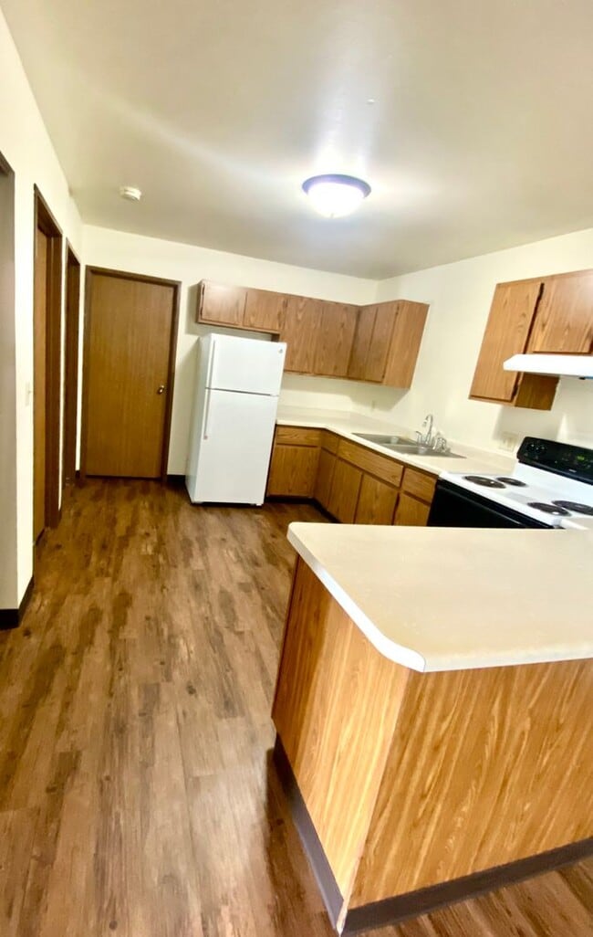 Interior Photo - Lomira Whispering Pines