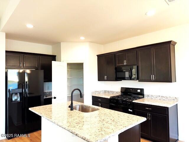 Foto del edificio - 208 Wakely Ct