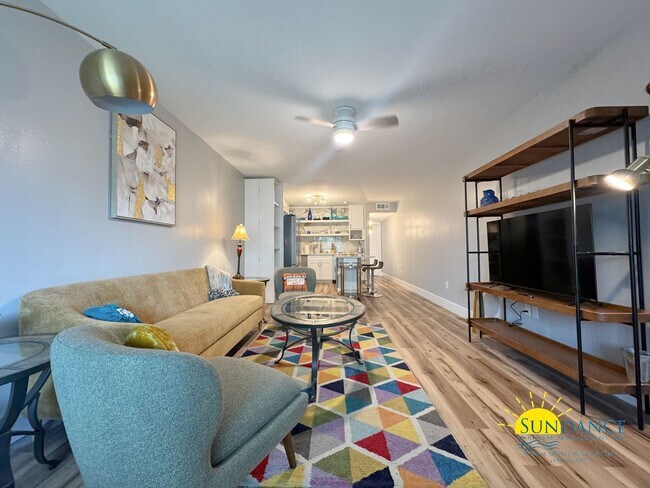 Building Photo - Luxury Waterfront Living in the Heart of F...