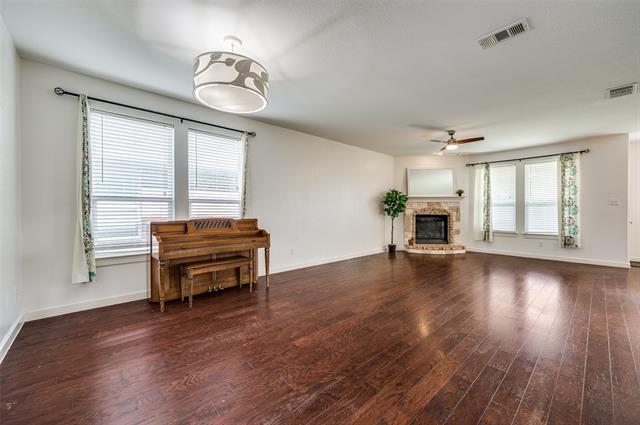 Building Photo - 1133 Foxtail Dr