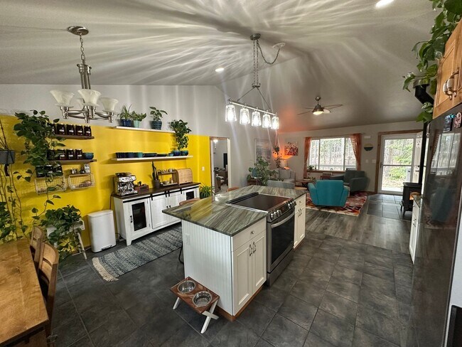 Building Photo - UNFURNISHED Three Bedroom in the Woods ~ Huge Outbuildings with Sauna ~ Garden~ Acreage!