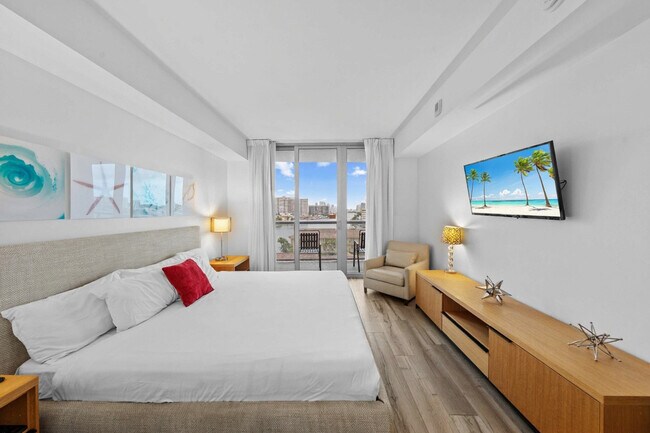 Foto del edificio - 2602 E Hallandale Beach Blvd