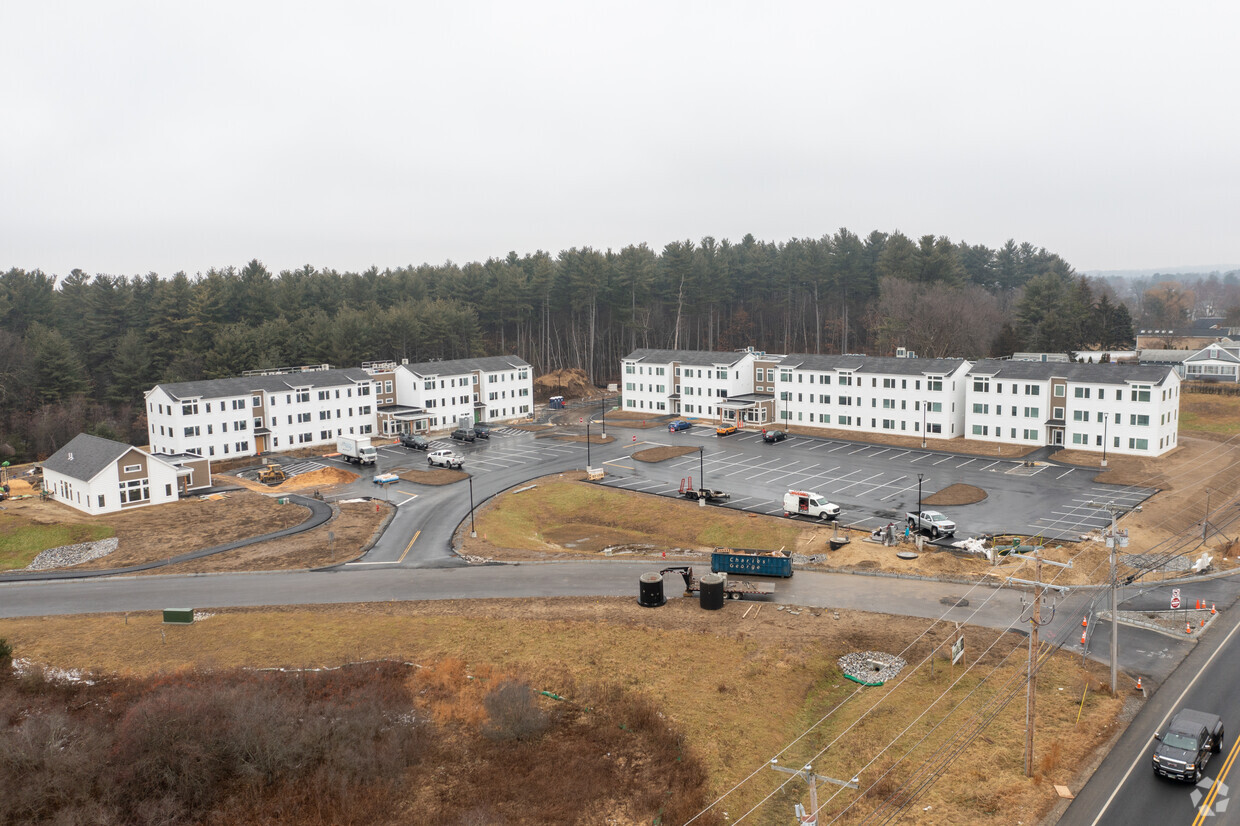 Friars Court 11 Dakota Dr Hudson NH 03051 Apartments com Friars Court 11 Dakota Dr Hudson NH 03051 Apartments com