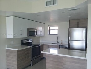 Building Photo - 8290 Lake Dr