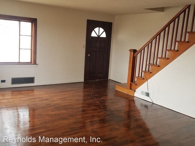 Foto del edificio - 4 br, 1 bath House - 2028 E South St