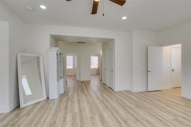 Building Photo - 10959 Pumpkin Ridge Ave