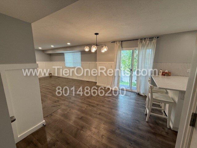 Building Photo - NO DEPOSIT option available for qualified renters!