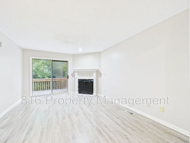 Building Photo - 7939 NW 79th Pl