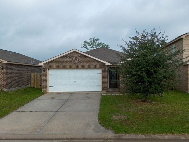 Building Photo - 22538 Cloverland Field Dr