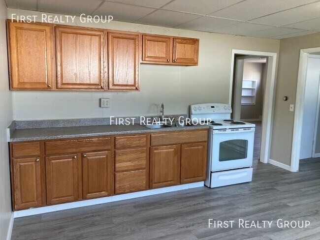 Building Photo - 3 Bedroom 1 Bath home for rent in Franklin...