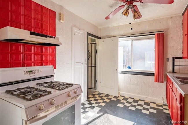 Building Photo - 9991 Terry St