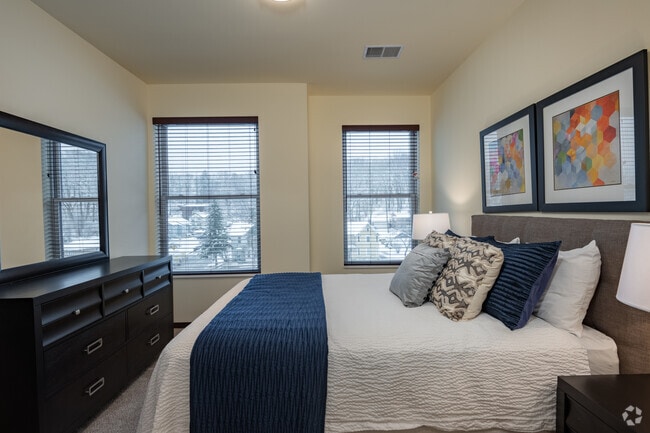 1BR, 1BA - 771SF - Middleton Center