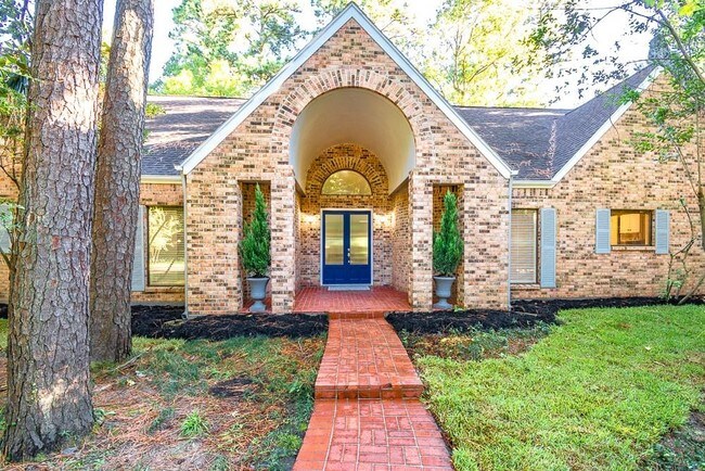Building Photo - 19 Thornhill Oaks Dr